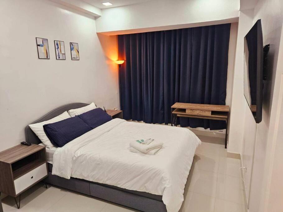 Bgc Beautiful Large 1 Bedroom Condo Sleeps 3 Adults มะนิลา ภายนอก รูปภาพ