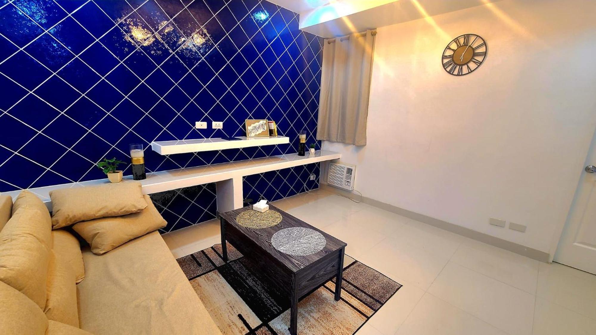 Bgc Beautiful Large 1 Bedroom Condo Sleeps 3 Adults มะนิลา ภายนอก รูปภาพ